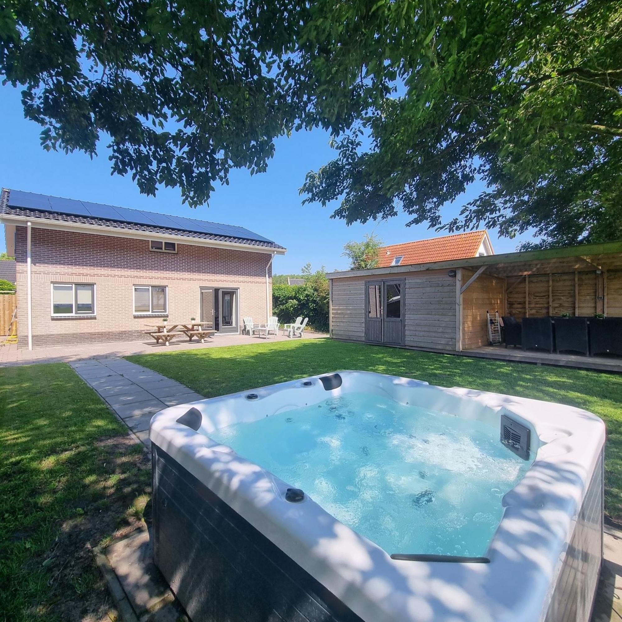 Luxus Familienvilla Mit Jacuzzi & Sauna 2 Tzummarum Exterior foto